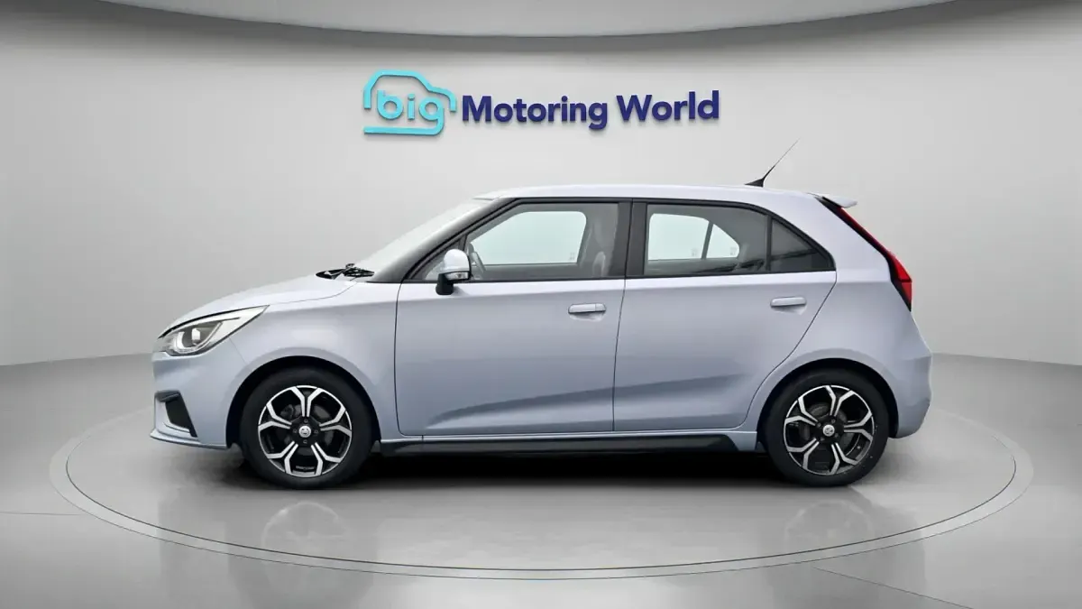 Used MG MG3 Exclusive 105 HP (77 kW) 2022 Silver Hatchback