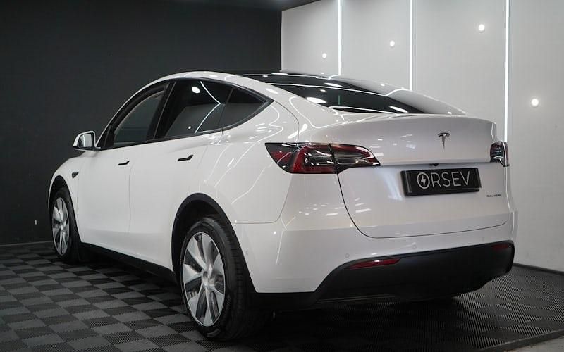 Used Tesla Model Y Long Range AWD 286 kW (389 HP) 2025 SUV