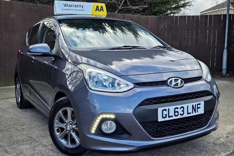 Used Hyundai i10 Premium 87 HP (63 kW) 2014 Grey Hatchback