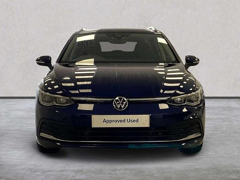 Used VW Golf VIII Style 130 HP (95 kW) 2021 Blue Estate