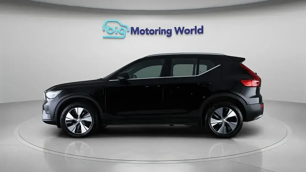 Used Volvo XC40 Core 211 HP (155 kW) 2022 Black SUV