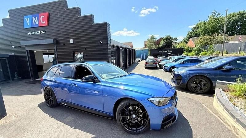 Blue Used 2019 BMW 318 M Sport Estate | £13,891 (Fair price) - Image 1/4