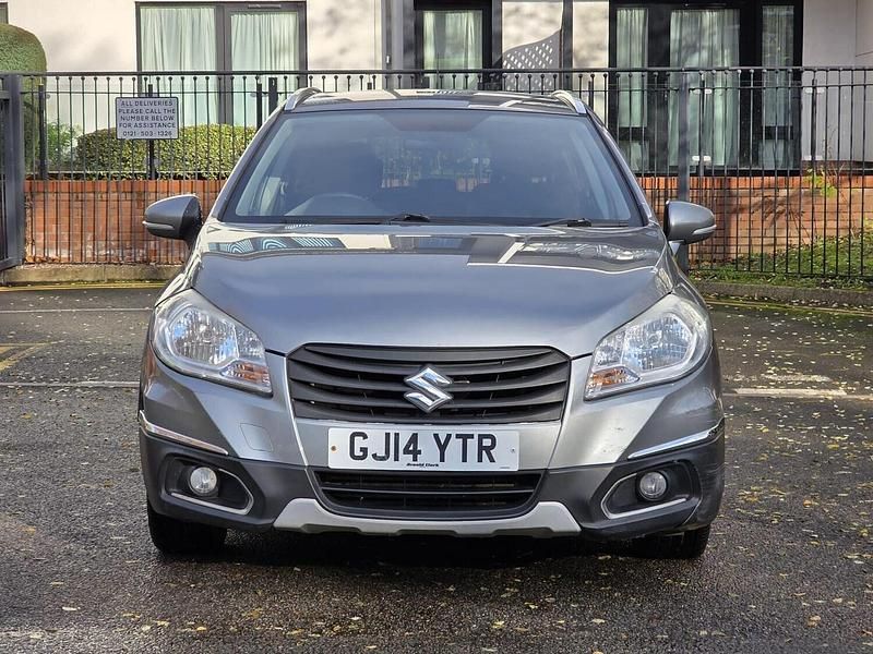 Used Suzuki SX4 S-Cross SZ-T 120 HP (88 kW) 2014 Grey Hatchback