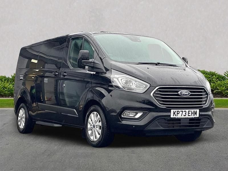 Used Ford Tourneo Zetec 130 HP (95 kW) 2023 Black MPV