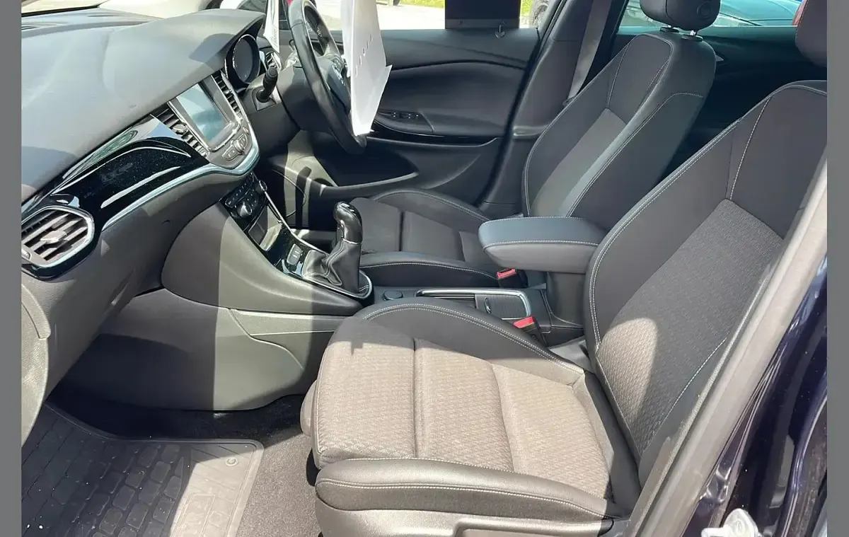 Used Vauxhall Astra S 150 HP (110 kW) 2019 Blue Hatchback