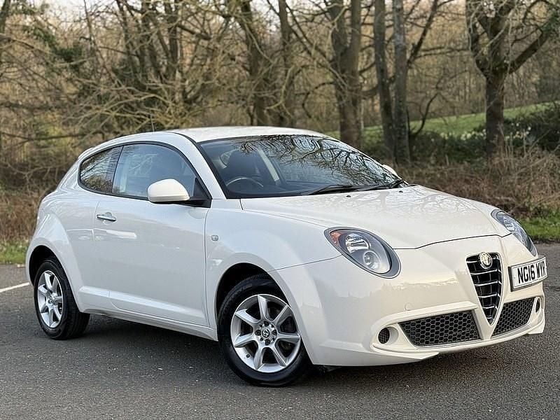 Used Alfa Romeo MiTo Progression 78 HP (57 kW) 2016 White Hatchback