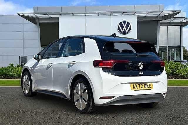 Used VW ID.3 Pro Performance 150 kW (204 HP) 2022 White Hatchback