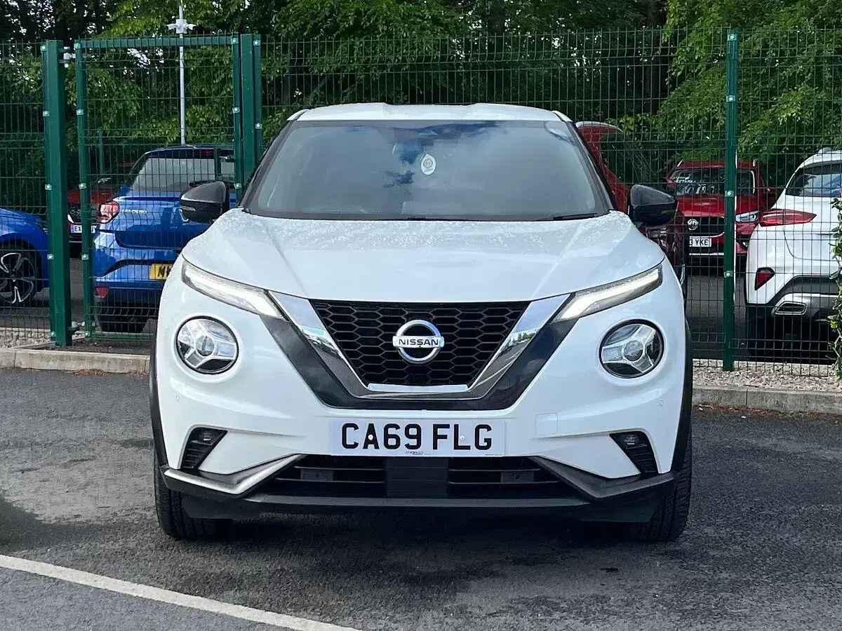 Used Nissan Juke N-Connecta 117 HP (86 kW) 2020 White SUV