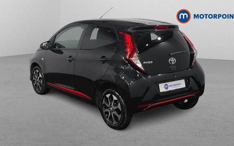 Used Toyota Aygo Trend 72 HP (52 kW) 2021 Black Hatchback