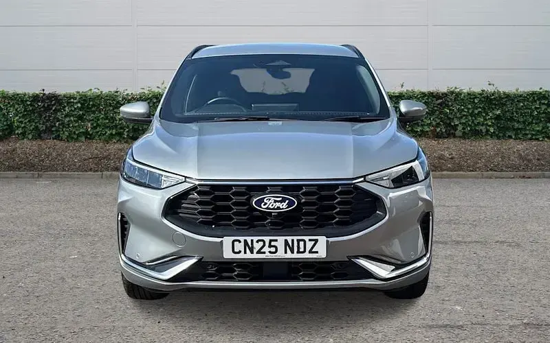 Used Ford Kuga ST-Line 183 HP (134 kW) 2025 Silver SUV