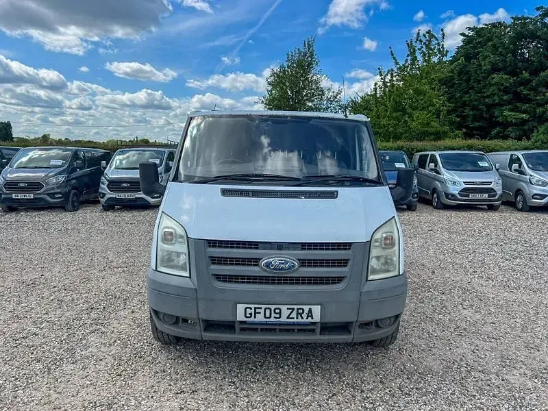 Używany Ford Transit 100 KM (73 kW) 2009 Biały Van