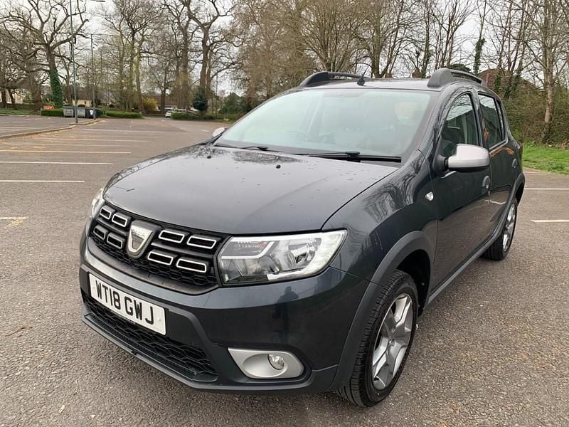 Used Dacia Sandero Essentiel 90 HP (66 kW) 2018 Grey Hatchback