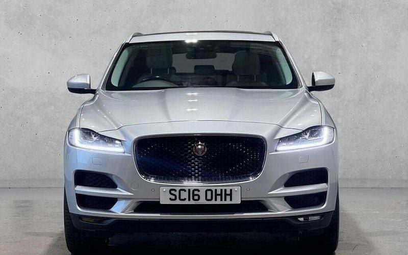 Used Jaguar F-Pace Portfolio 179 HP (131 kW) 2020 SUV