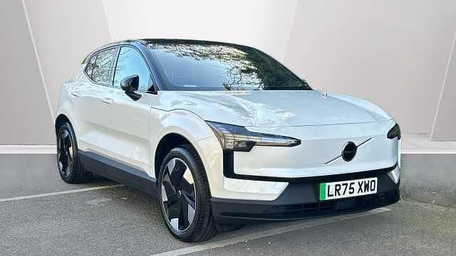 New 2025 Volvo EX30 Plus SUV | £29,995 (Good price) - Image 1/3