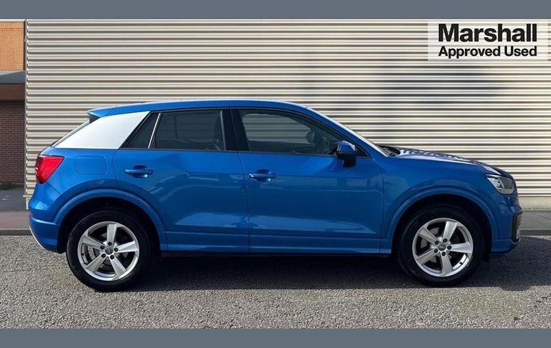Begagnad Audi Q2 Sport 147 HK (108 kW) 2019 Blå SUV