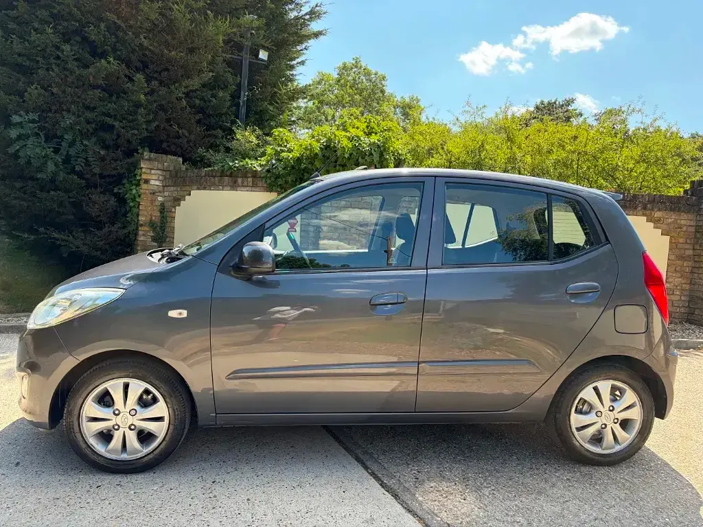Used Hyundai i10 Style 2013 Grey Hatchback