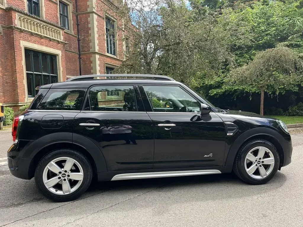 Used Mini Cooper D 150 HP (110 kW) 2018 Black Hatchback