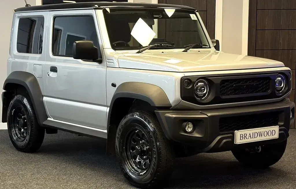Used Suzuki Jimny 101 HP (74 kW) 2024 Silver SUV