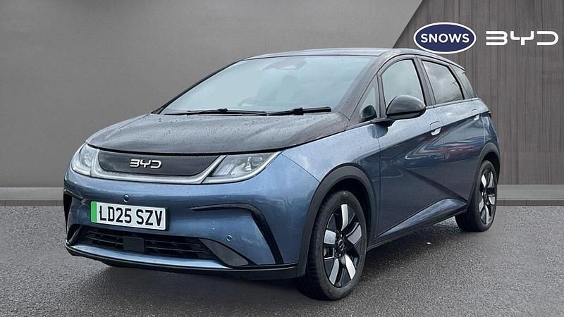 Used BYD Dolphin Design 150 kW (204 HP) 2025 Black Hatchback