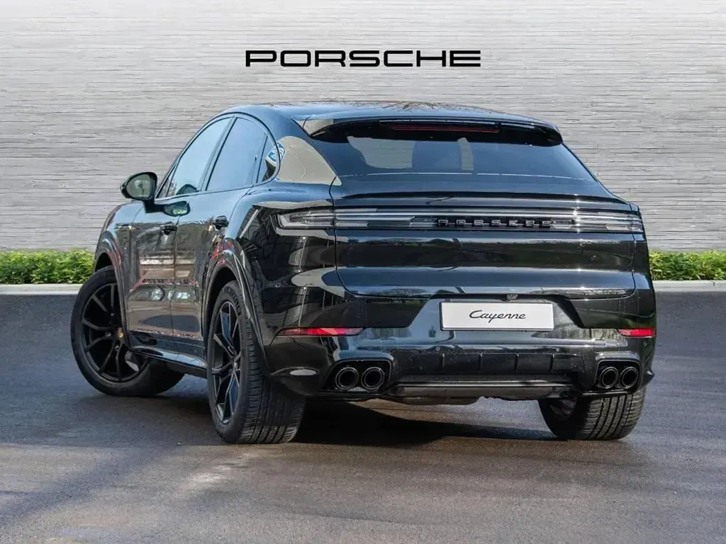 Used Porsche Cayenne Black Edition 348 HP (255 kW) 2026 Black SUV