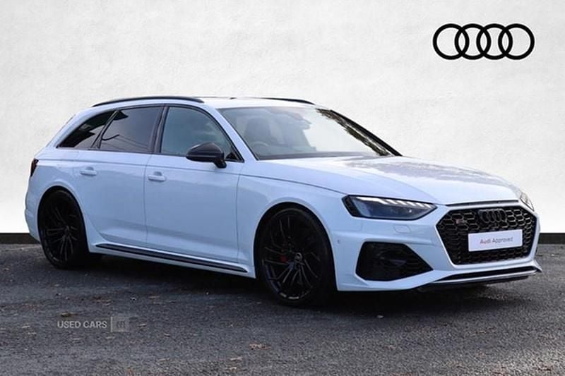 White Used 2022 Audi RS4 Advanced Estate | £55,990 (Good price) - Image 1/1