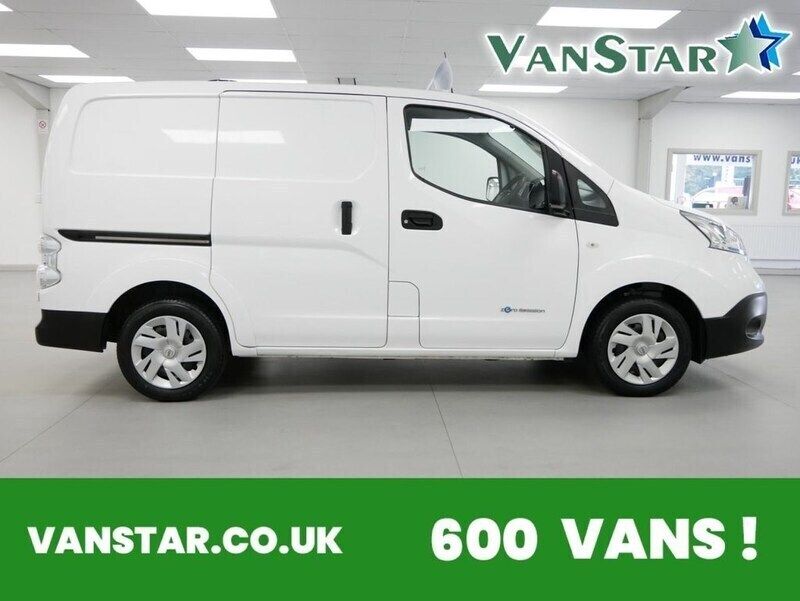 White Used 2021 Nissan e-NV200 Acenta Van | £10,689 (A bit pricey) - Image 1/4