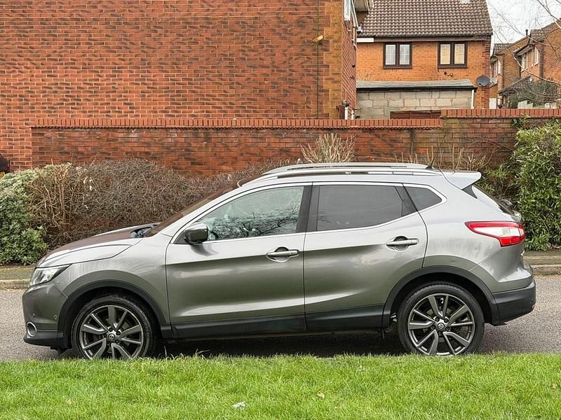 Used Nissan Qashqai Tekna 2016 Grey SUV