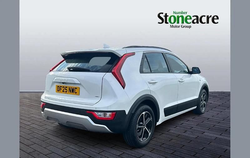 Used Kia Niro 127 HP (93 kW) 2025 White SUV