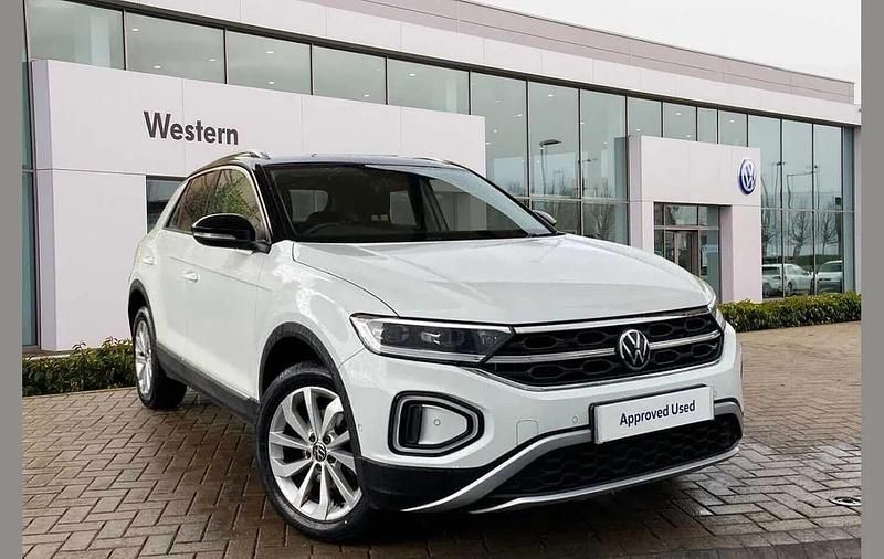 White Used 2022 VW T-Roc Style SUV | £19,890 (Fair price) - Image 1/4