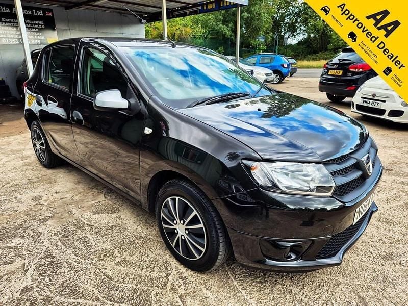 Black Used 2014 Dacia Sandero Ambiance Hatchback | £2,995 (Super price) - Image 1/4
