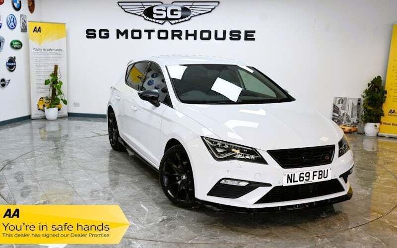 White Used 2019 Seat Leon Black Edition Hatchback | £8,495 (Good price) - Image 1/4