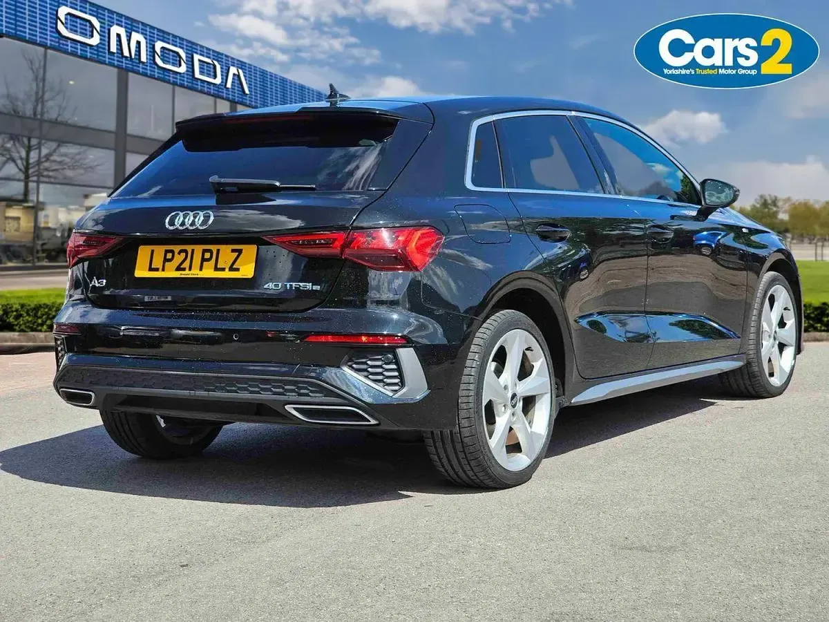Used Audi A3 e-tron S-Line 200 HP (147 kW) 2021 Black Hatchback