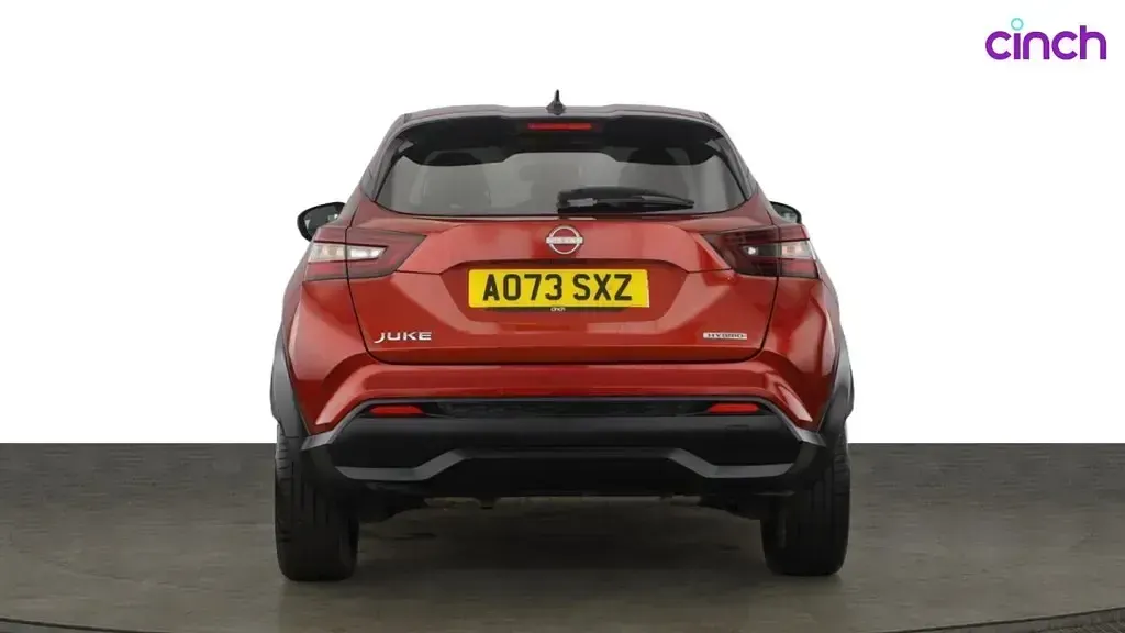 Used Nissan Juke Tekna 143 HP (105 kW) 2023 Red SUV