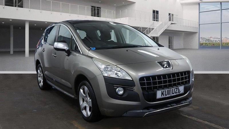 Grey Used 2011 Peugeot 3008 Hatchback | £4,650 (Fair price) - Image 1/4
