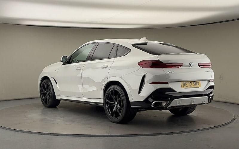 Used BMW X6 M Sport 340 HP (250 kW) 2022 Alpine white SUV