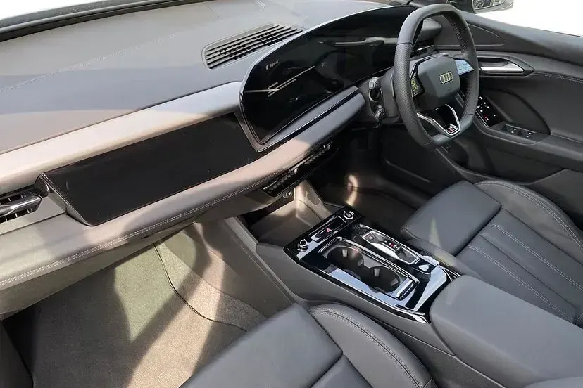 Used Audi Q6 e-tron S-Line 225 kW (306 HP) 2025 Grey SUV