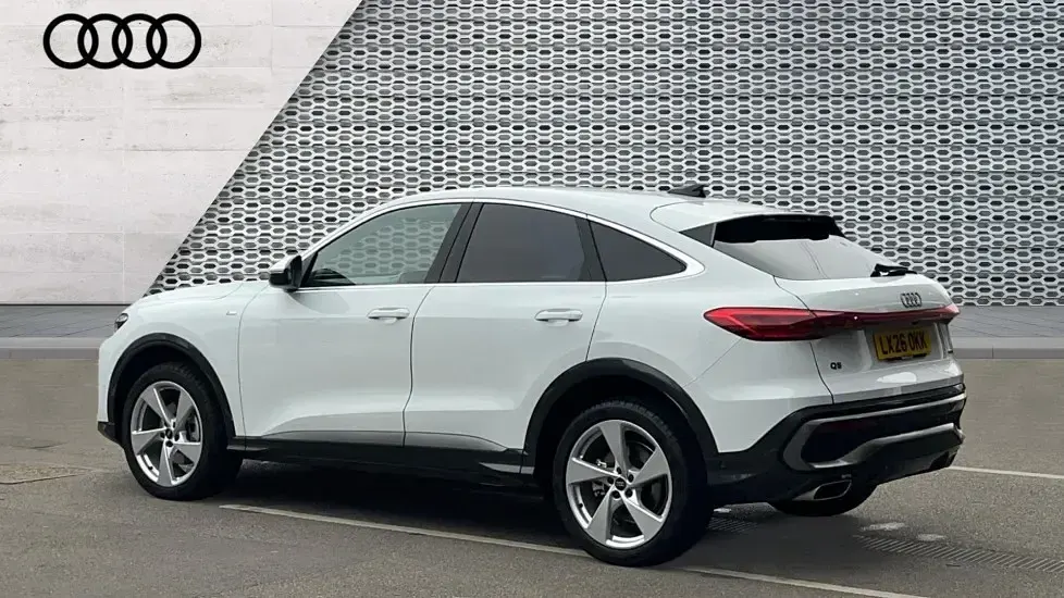 Used Audi Q5 Sportback S-Line 204 HP (150 kW) 2026 White SUV