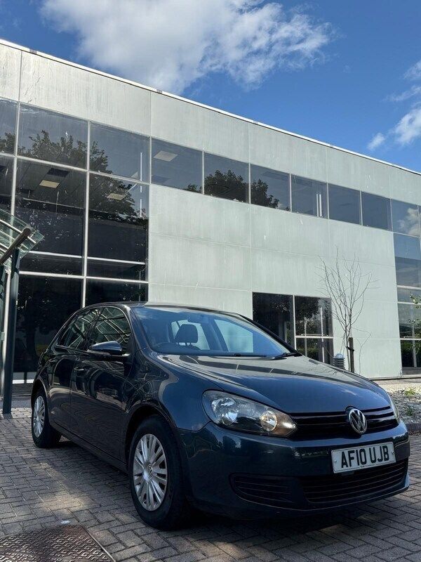 Blue Used 2010 VW Golf VI S Hatchback | £3,995 (Fair price) - Image 1/4