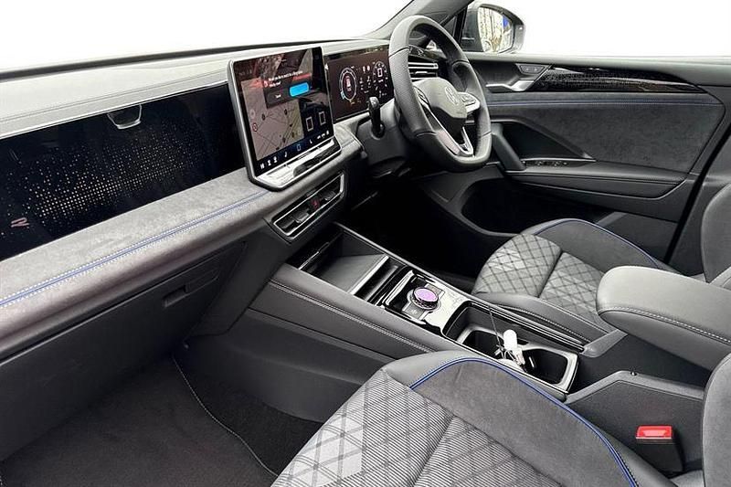 New VW Tiguan R-line 150 HP (110 kW) 2026 Urano grey SUV