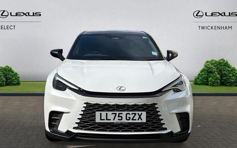 Used Lexus LBX 136 HP (100 kW) 2026 SUV