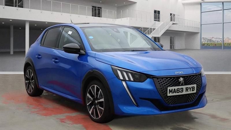Used Peugeot 208 GT-line 102 HP (75 kW) 2020 Blue Hatchback