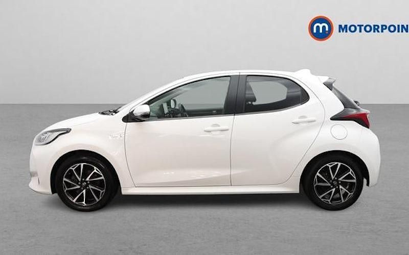 Used Toyota Yaris Hybrid Design 116 HP (85 kW) 2026 Hatchback