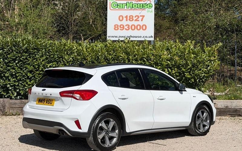 Used Ford Focus Active 125 HP (91 kW) 2019 White Hatchback