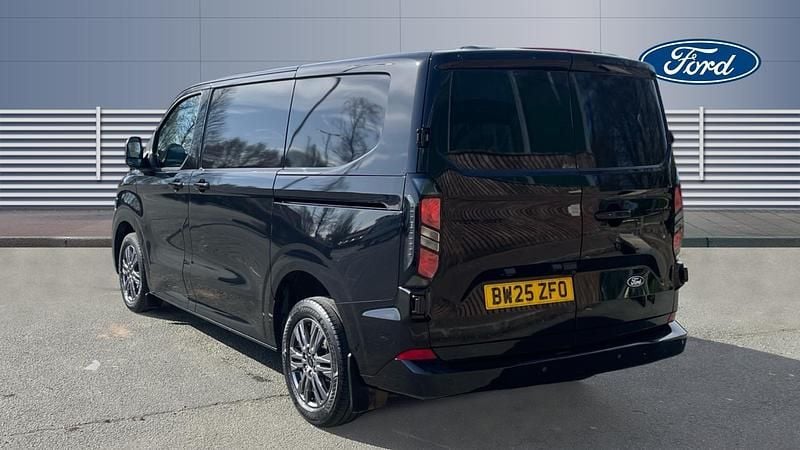 Used Ford Transit Custom Limited 136 HP (100 kW) 2025 Van