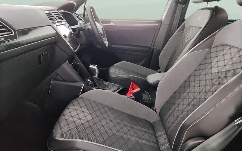 Used VW Tiguan R-line 150 HP (110 kW) 2023 White SUV