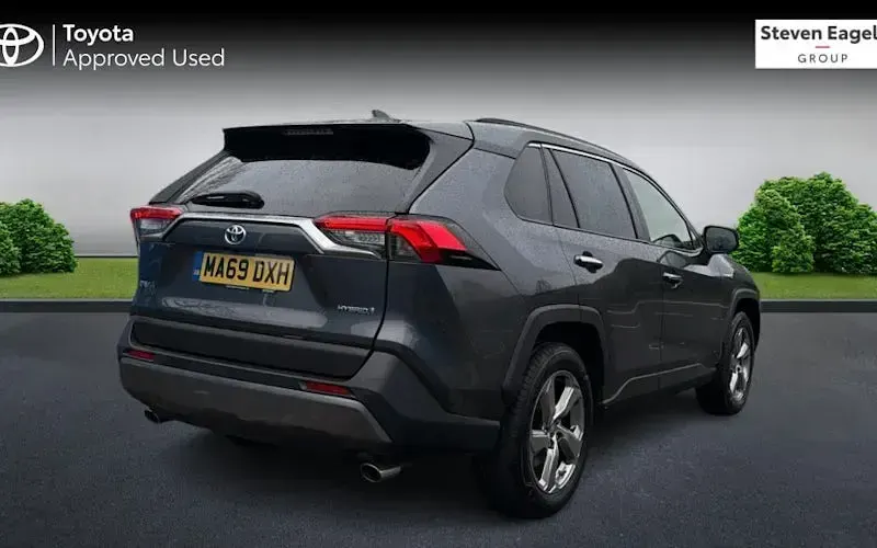 Used Toyota RAV4 218 HP (160 kW) 2025 SUV