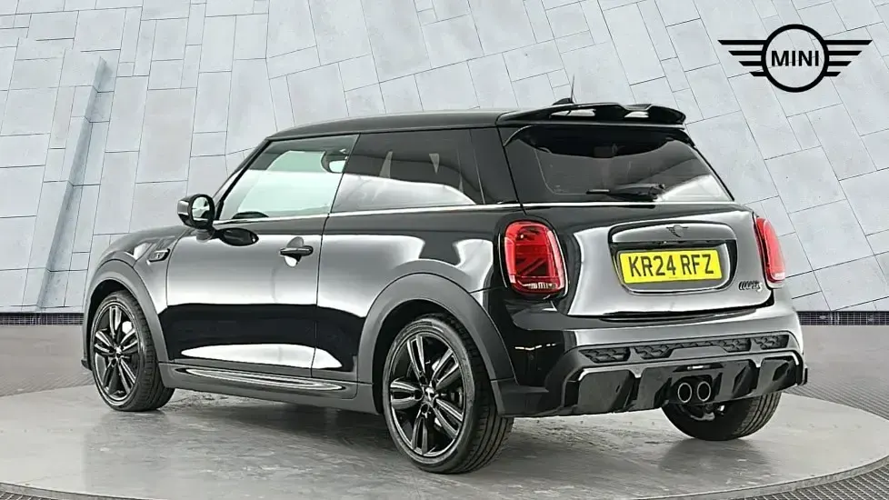 Used Mini Cooper S Hatch 176 HP (129 kW) 2024 Black Hatchback