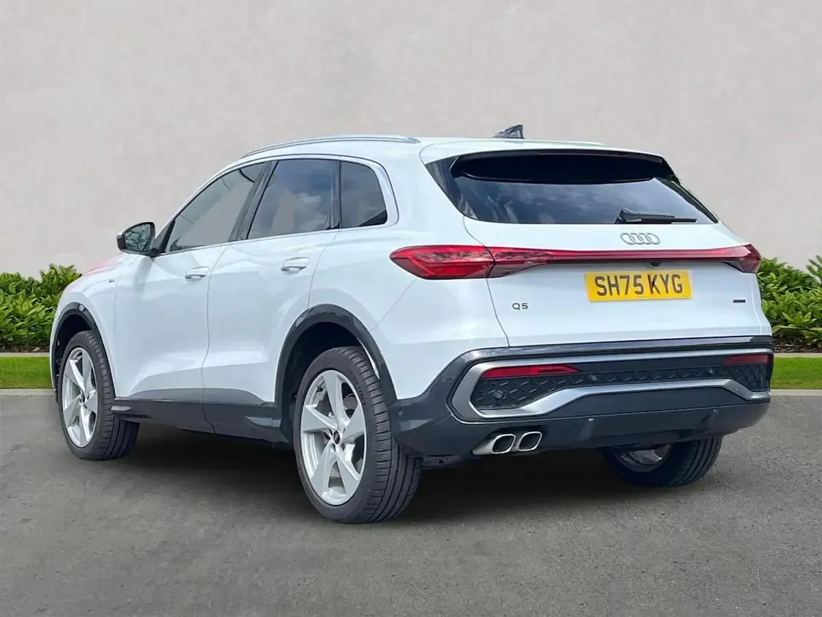 Used Audi Q5 S-Line 204 HP (150 kW) 2025 White SUV