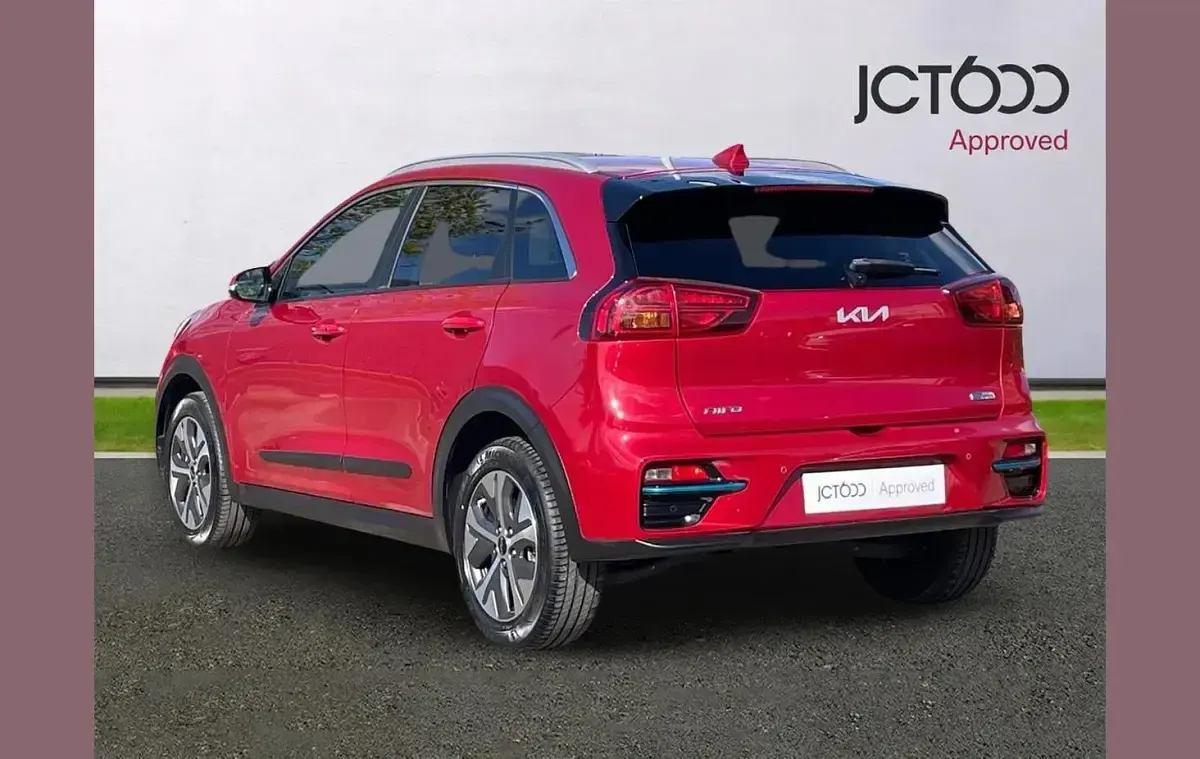 Used Kia e-Niro 100 kW (136 HP) 2021 Red SUV