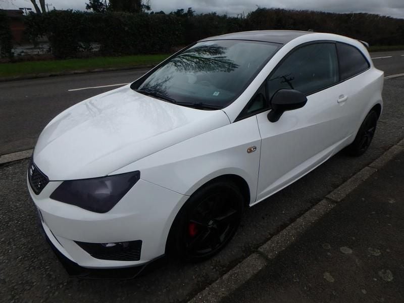 Used Seat Ibiza FR 2014 White Hatchback